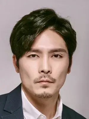 بیوگرافی Tae Kyu Lee