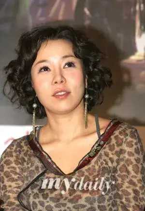بیوگرافی Seung Bi Lee