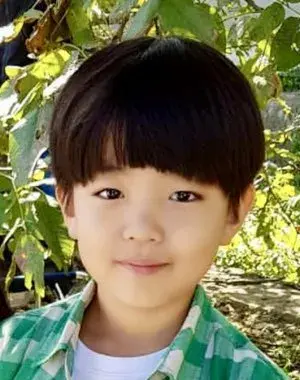 بیوگرافی Ji Hwan Kim