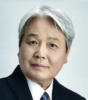 بیوگرافی Dong Hyuk Sun