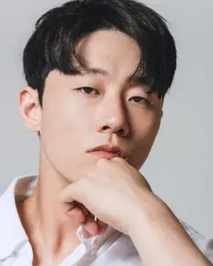 بیوگرافی Shin Ki Lee