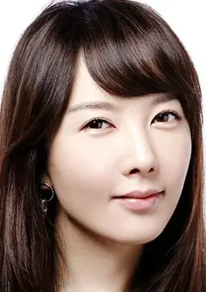 بیوگرافی Hyo Kyung Jo