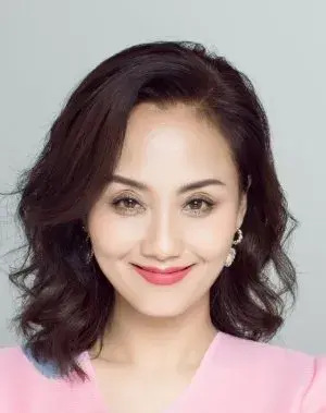 بیوگرافی Ying  Li