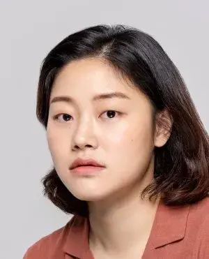 بیوگرافی Yun Jeong Kim