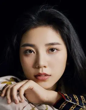 بیوگرافی Xu Ying Luo