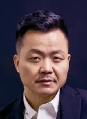 بیوگرافی Wang Jun