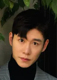 بیوگرافی Ming Sen Lou