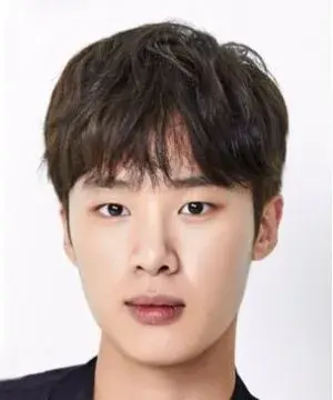 بیوگرافی Dong Hee Kim