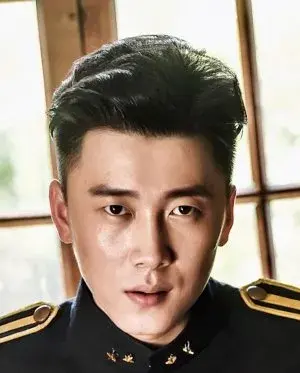 بیوگرافی Zhong Yu Zheng