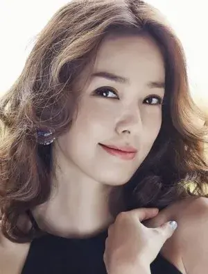 بیوگرافی Tae Young Son