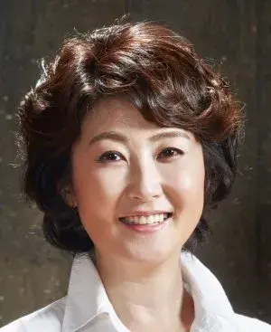 بیوگرافی Shi Young Kim