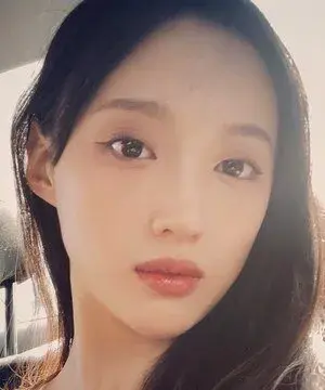 بیوگرافی Ke Xin Yan