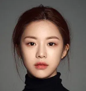 بیوگرافی Yoon Jung Go