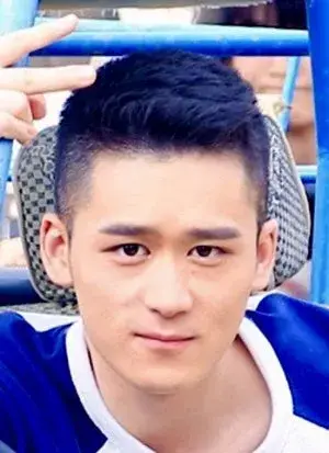 بیوگرافی Zhong Fu Chen