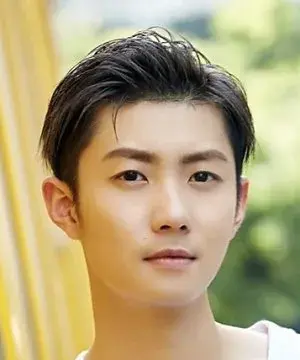 بیوگرافی Huan Li