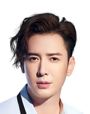 بیوگرافی Dong Han