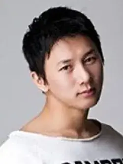 بیوگرافی Moon Chul Kwon