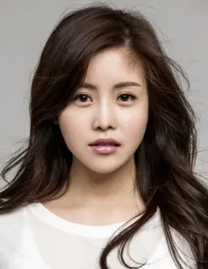 بیوگرافی Min Chae Yoo
