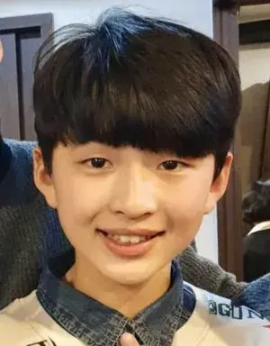 بیوگرافی Hyun Jin Choi