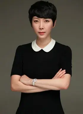 بیوگرافی Do Young Kim