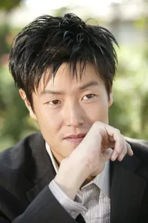 بیوگرافی Young Joon Yoon
