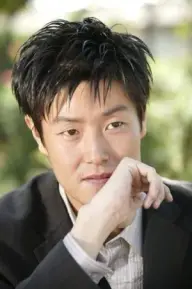 بیوگرافی Young Joon Yoon