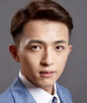 بیوگرافی De Yi Huang