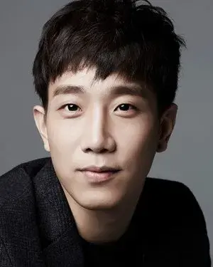 بیوگرافی Min Shik Kim
