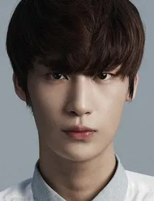 بیوگرافی Joo Hyung Lee