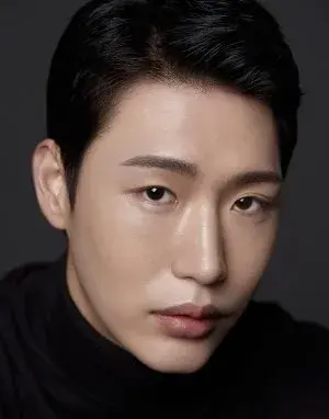 بیوگرافی Woo Jin Cha