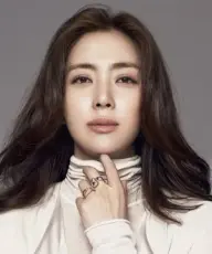بیوگرافی Yoon Ah Song