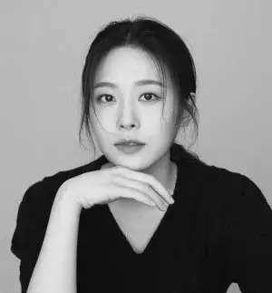 بیوگرافی Yoon Sun Lee