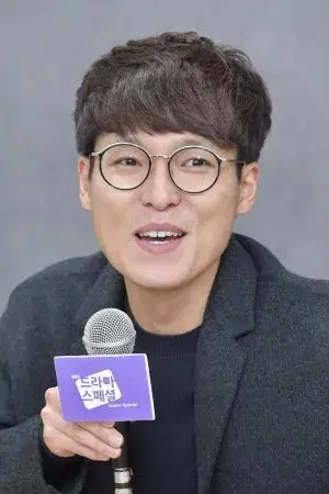 بیوگرافی Seung Gi Hwang