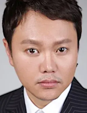 بیوگرافی Min Kyo Kim