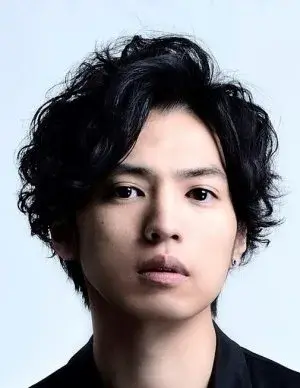 بیوگرافی Renn Kiriyama