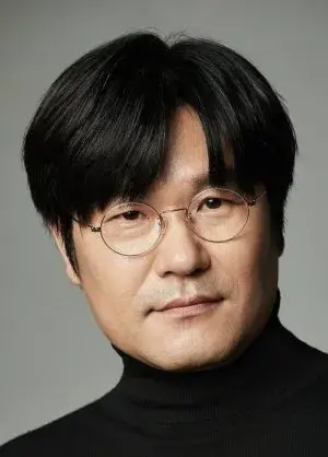 بیوگرافی Kyu Hoe Lee