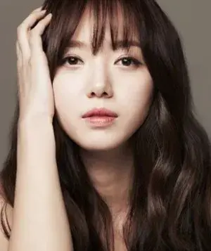 بیوگرافی Min Kyung Kim