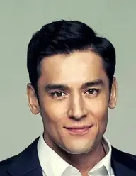 بیوگرافی Julien Kang