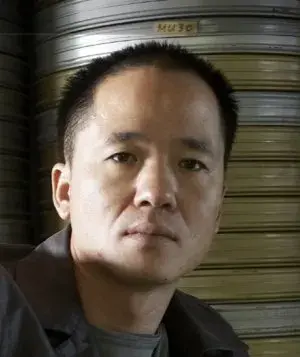 بیوگرافی Byung Kook Hwang