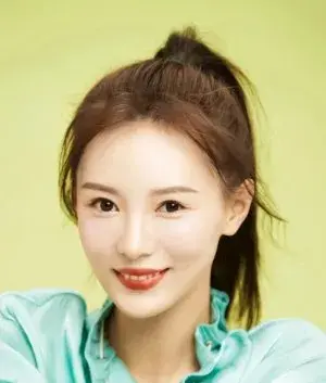 بیوگرافی Yu Xin Yi