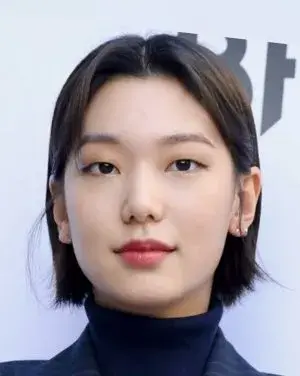 بیوگرافی Ho Jung Lee