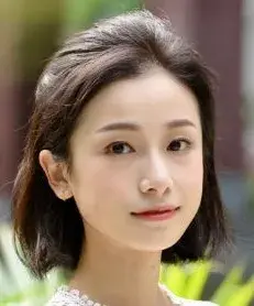 بیوگرافی Zi Xin Jiang