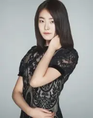 بیوگرافی Yoon Joo Shin