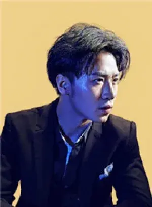 بیوگرافی Li Zhong Yu