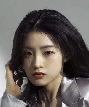بیوگرافی Yun Xi Jiang