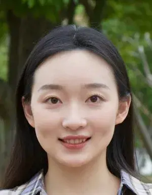 بیوگرافی Ying Ying Li