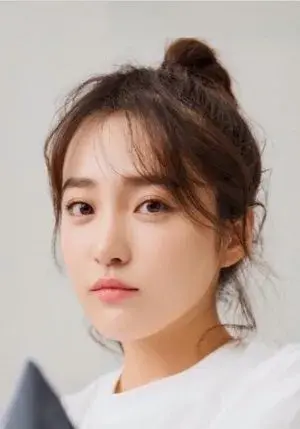 بیوگرافی Zhang Xinyan