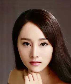 بیوگرافی Xin Yue Long