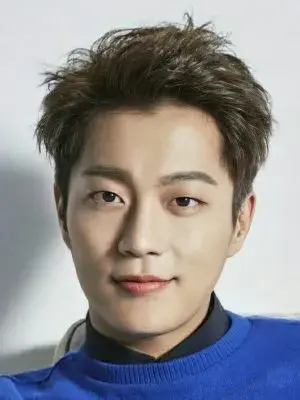 بیوگرافی Doo Joon Yoon