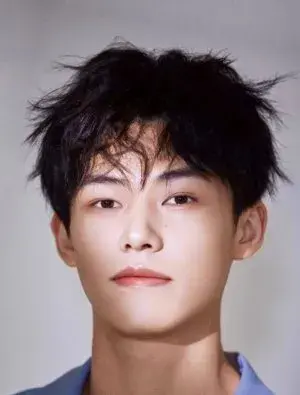 بیوگرافی Chun Yi Xie